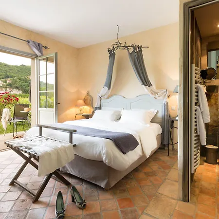 Hotel-spa Le Saint Cirq 3* Tour-de-Faure