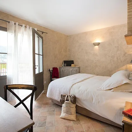 Hotel-spa Le Saint Cirq تورْ دو فورْ